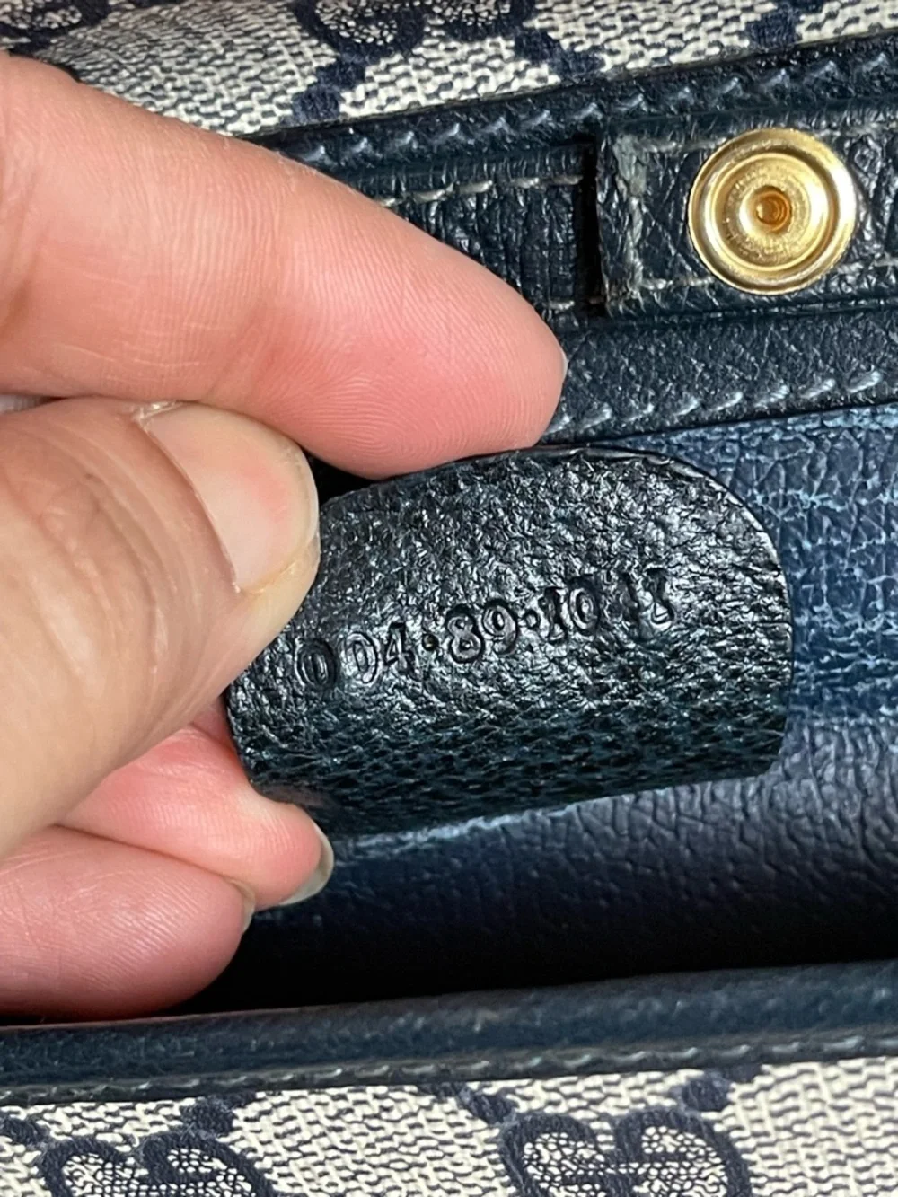 Authentic Gucci vintage GG canvas crossbody bag - Picture 11 of 13